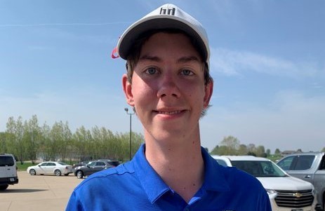 Benton Community Student Mathew Parmenter at district golf 2022